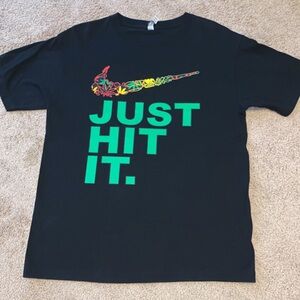 Nike Black and Green Short Sleeve Tee